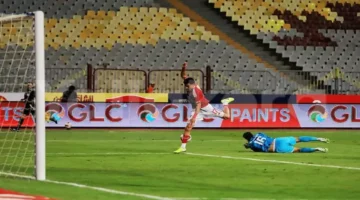 محمود حمدي يحسم مباراة الأهلي ضد المصري بتألقه القيادي